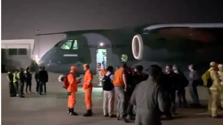 Brasil envia terceiro avião com ajuda humanitária à Venezuela