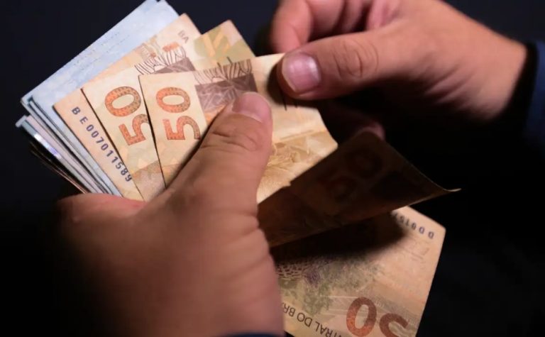 Caixa começa a pagar Bolsa Família de junho