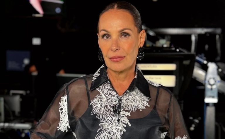 Carolina Ferraz rebate ataques sobre idade: ‘não faço de conta que tenho 20 anos’