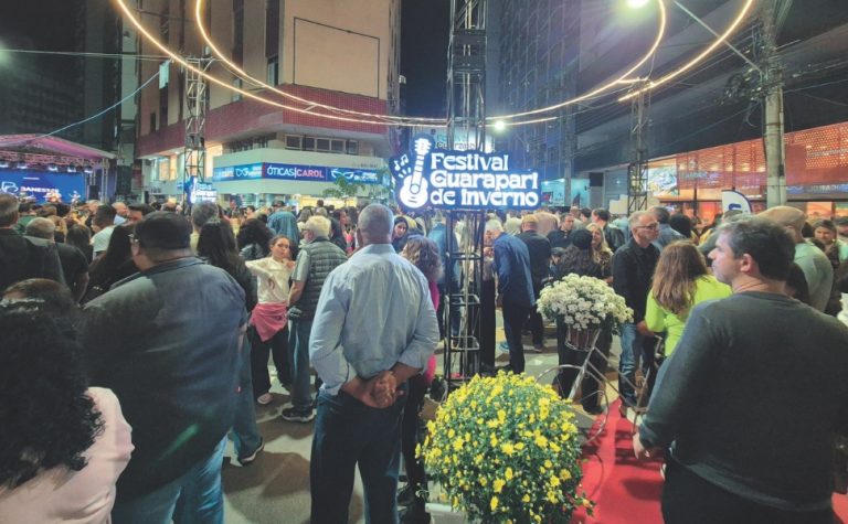 Dez dias de festa com feras da música em Guarapari
