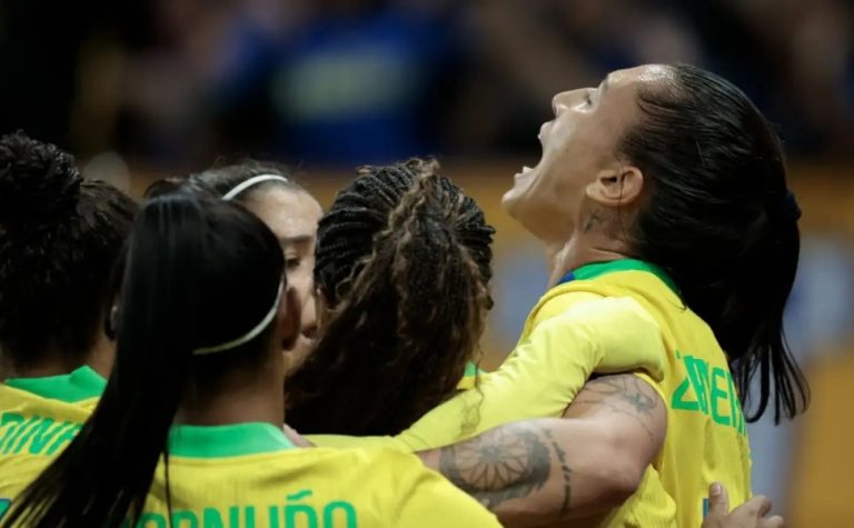 Em virada relâmpago, seleção brasileira feminina vence Estados Unidos
