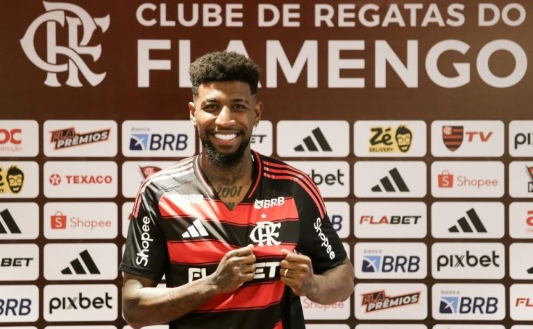 Flamengo recebe proposta de mais de R$ 50 milhões por Emerson Royal