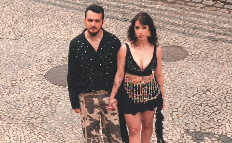 Escarcéu lança “A Vida É Mesmo Uma Piada”