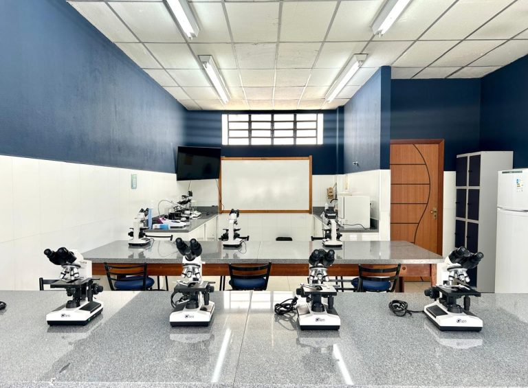 Escola Siena vai além do vestibular com idiomas e olimpíadas