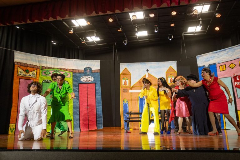 Espetáculo “A Eleição” estreia no Recife no Teatro Apolo