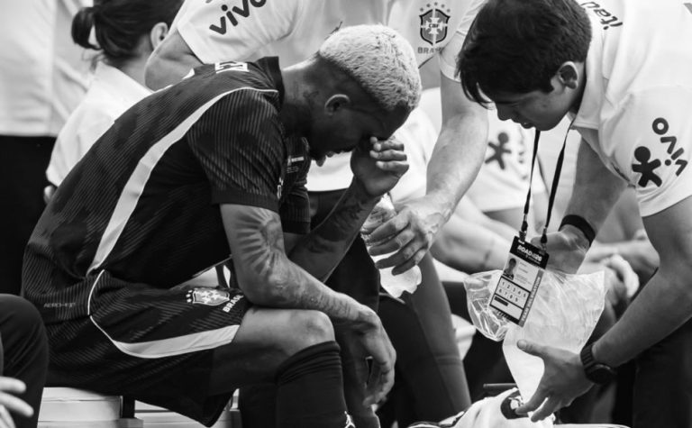 Exame aponta lesão e Wesley é cortado da Copa do Mundo