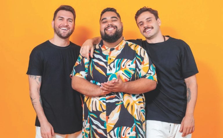 Festival de cervejas com gastronomia e música na Serra