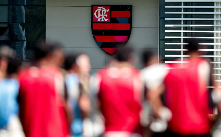 Flamengo define prioridades para próxima janela