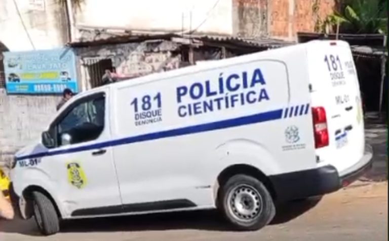 Homem é morto a tiros dentro da própria casa em Cariacica