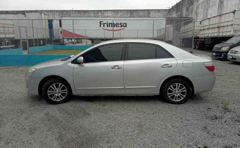 Leilão da Receita Federal tem carro por R$ 10 mil, eletrodomésticos e joias