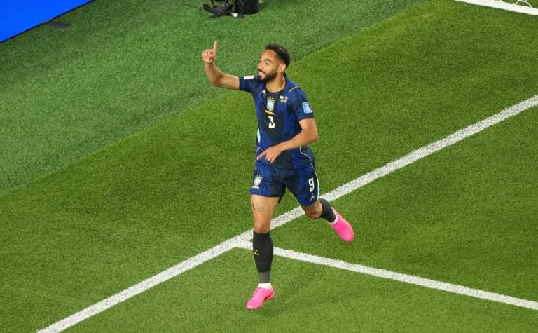 Matheus Cunha descarta polêmica e celebra jogar com a 9 de ‘grandes craques’