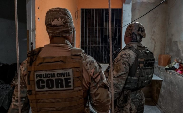 Megaoperação mobiliza mais de cem policiais em 19 cidades do Sul do ES nesta quinta