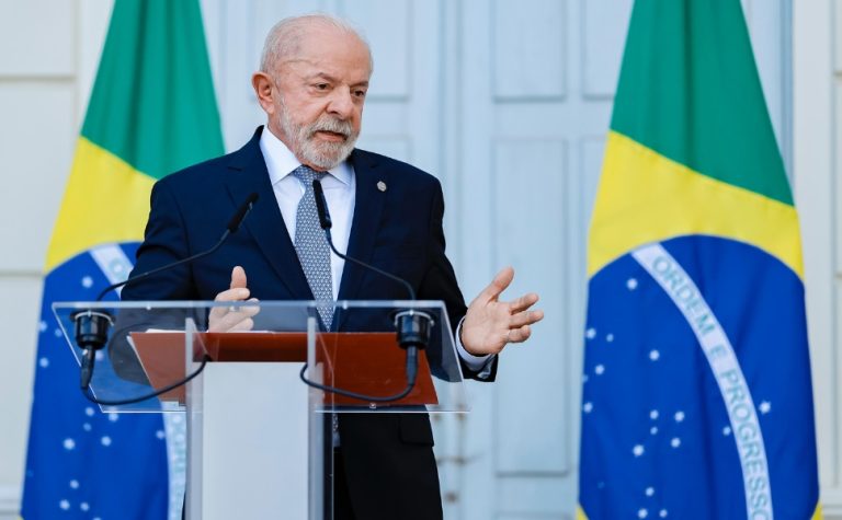 ‘Não se meta nas eleições do Brasil’, diz Lula em reação a Trump