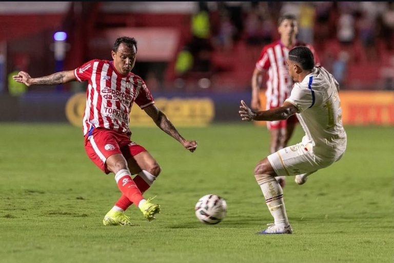 Náutico perde para Fortaleza e engata segunda derrota consecutiva na Série B