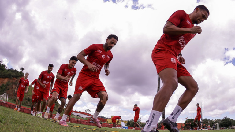 Náutico se prepara para sequência de jogos contra concorrentes do G-8 da Série B