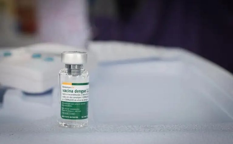 O que fazer se você tomou a vacina da dengue do Butantan, suspensa após reações