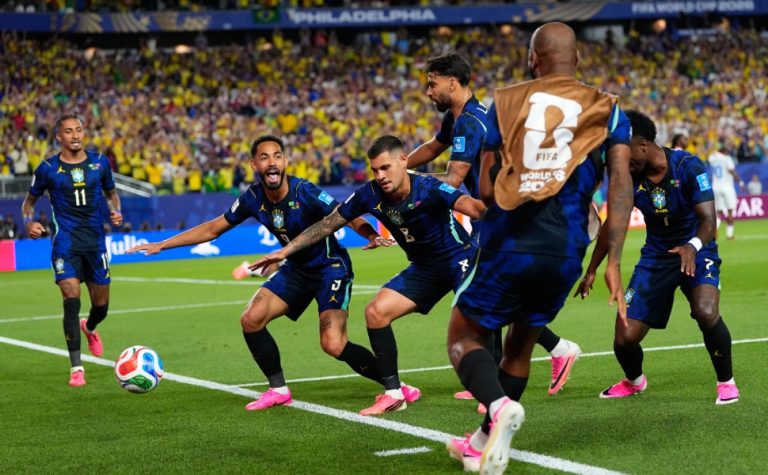 O que significa a comemoração de Matheus Cunha, atacante do Brasil na Copa?