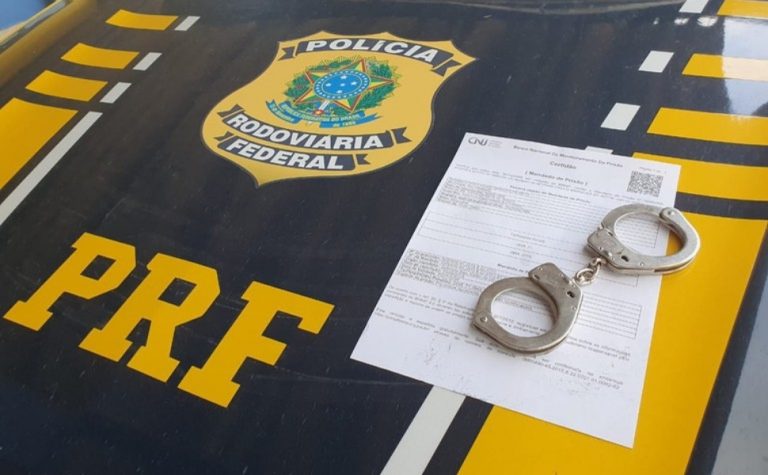 PRF prende homem condenado por agressão à mulher na Serra