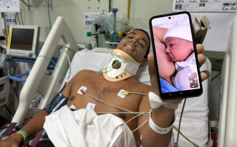 Policial internado em Colatina conhece filha recém-nascida por meio de videochamada