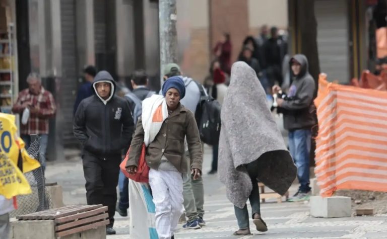 Primeira onda de frio chega com risco de geada no Sul e Sudeste