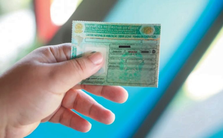 Projeto propõe antecipar início da CNH para os 16 anos