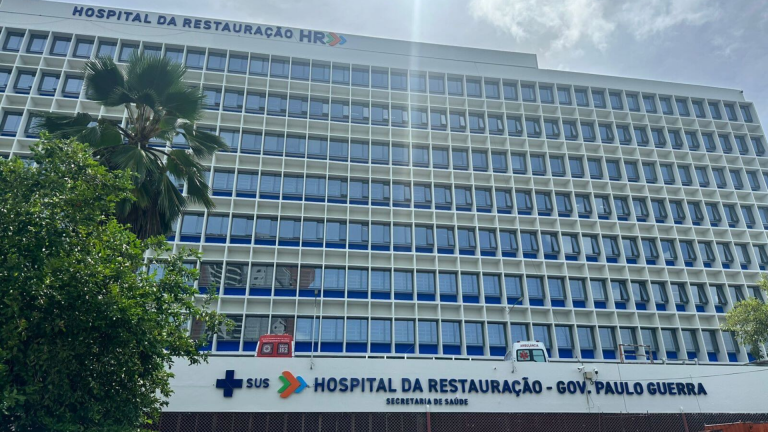 Sobreviventes de ataques de tubarão têm melhora em PE