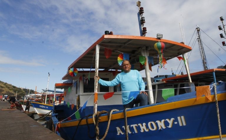 Tradição da procissão marítima neste domingo em Vitória