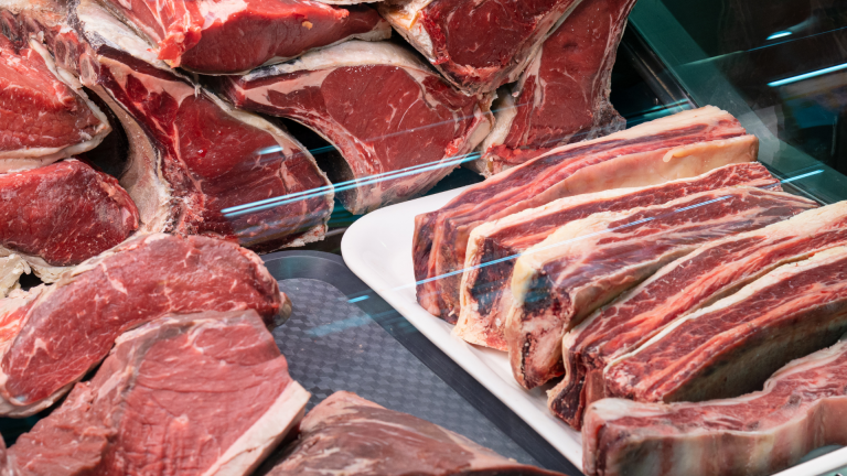 União Europeia oficializa veto à carne brasileira a partir de setembro