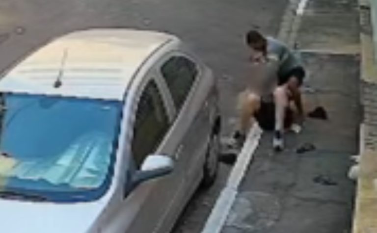 Vídeo | Idoso espancado durante assalto em Vitória sofreu duas fraturas