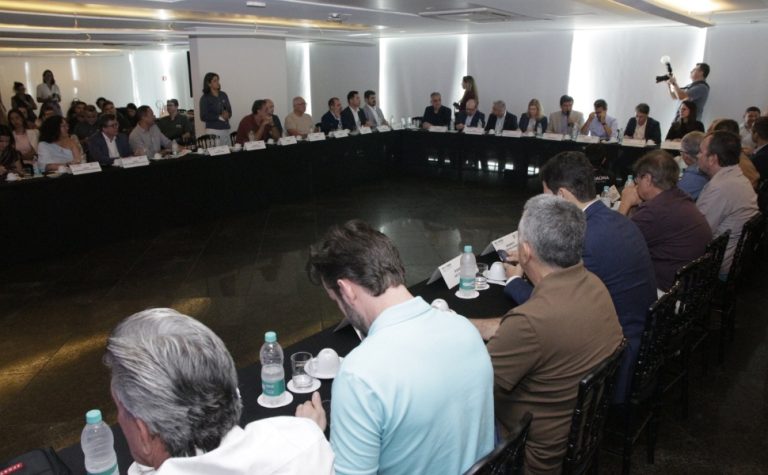 1º voo direto da Argentina vai trazer 170 agentes e influenciadores para Vitória