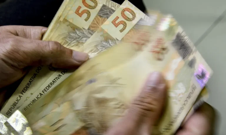 74% dos trabalhadores com consignado CLT têm dois ou mais empréstimos ativos