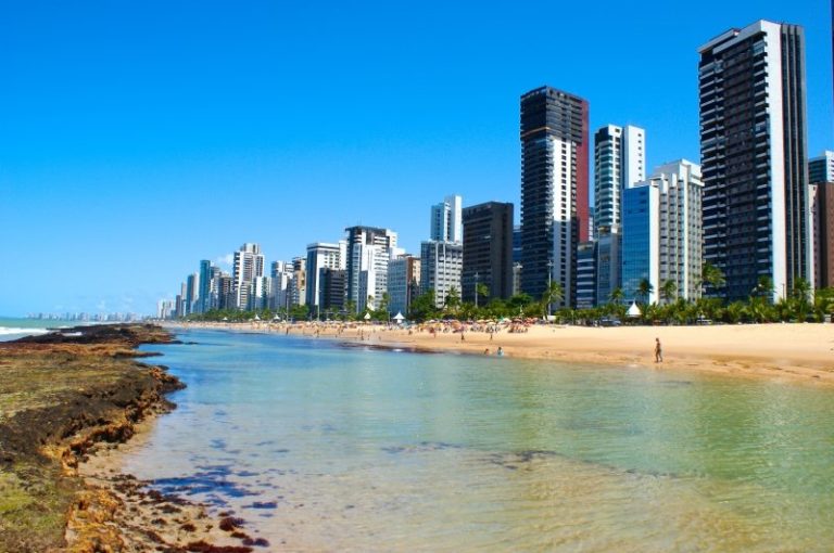 Afogamento na Praia de Boa Viagem termina em morte no Recife
