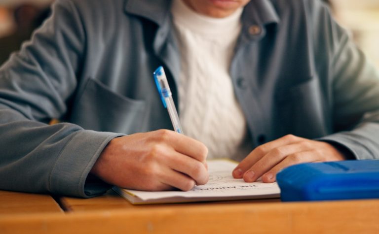 Apenas 10 alunos tiraram nota 1.000 na Redação do Enem
