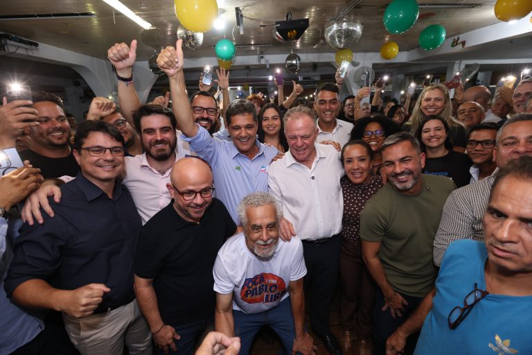 “As pessoas têm de ser as mesmas na vida pública e privada”, diz Ferraço