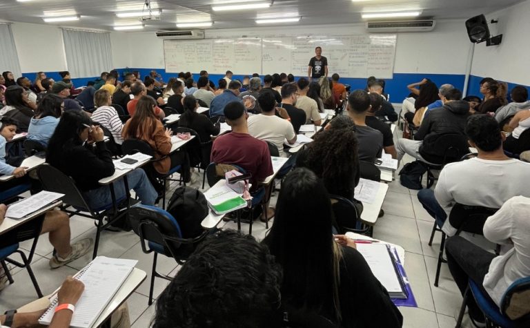 Aulão solidário de preparação para o concurso da Polícia Militar em Cariacica