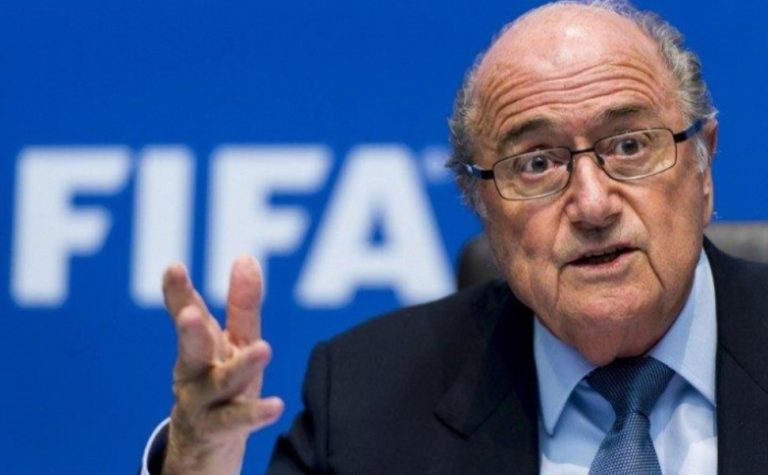 Blatter detona Fifa por cancelar suspensão de Balogun: ‘Para onde vais?’