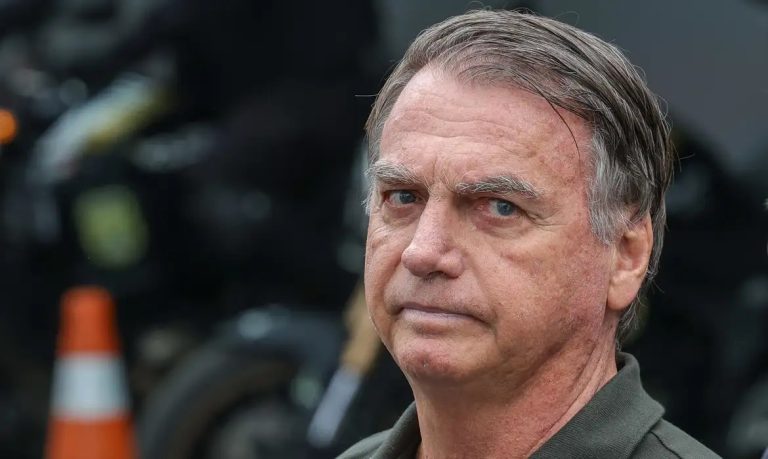 Bolsonaro recorre para anular proibição de visita na prisão domiciliar
