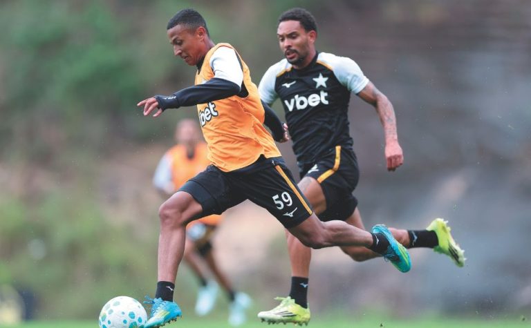 Botafogo mira controle da SAF após acusação de desvio de aporte ao Lyon