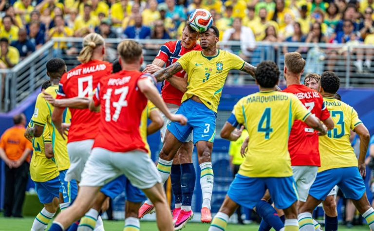 Brasil e Noruega encerram primeiro tempo, sem gols, e pênalti defendido por Nyland