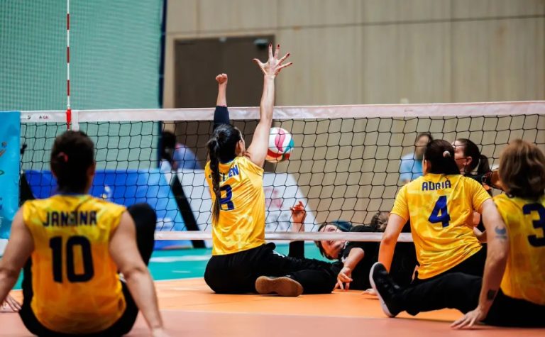 Brasil vai às quartas do Mundial de vôlei sentado nos dois naipes