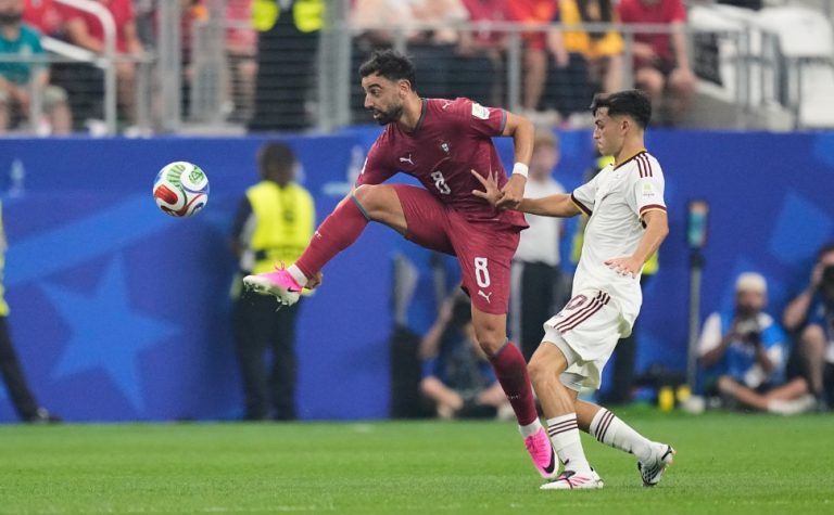 Bruno Fernandes lamenta 2º tempo ruim de Portugal