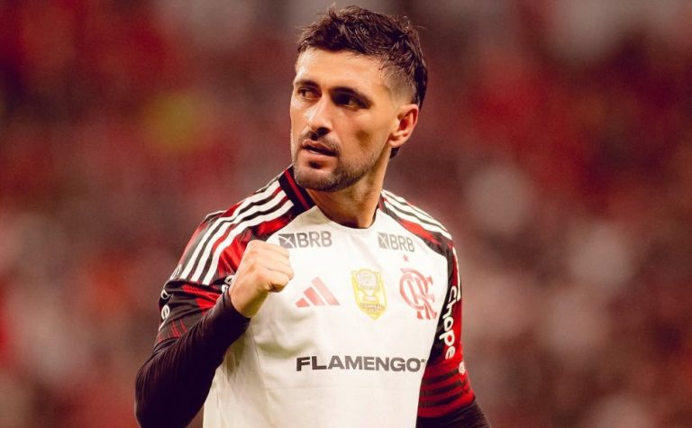 Com Arrascaeta como opção, Flamengo reestreia no Brasileirão contra a Chapecoense