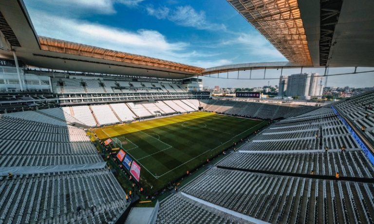 Corinthians sofre 4° transfer ban após dívida de R$ 6 milhões por Charles