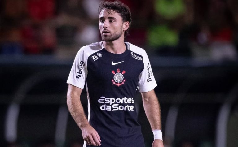 Corinthians recusa proposta de R$ 5 milhões pelo lateral Pedro Milans