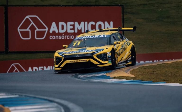Di Mauro abre a etapa com vitória na sprint