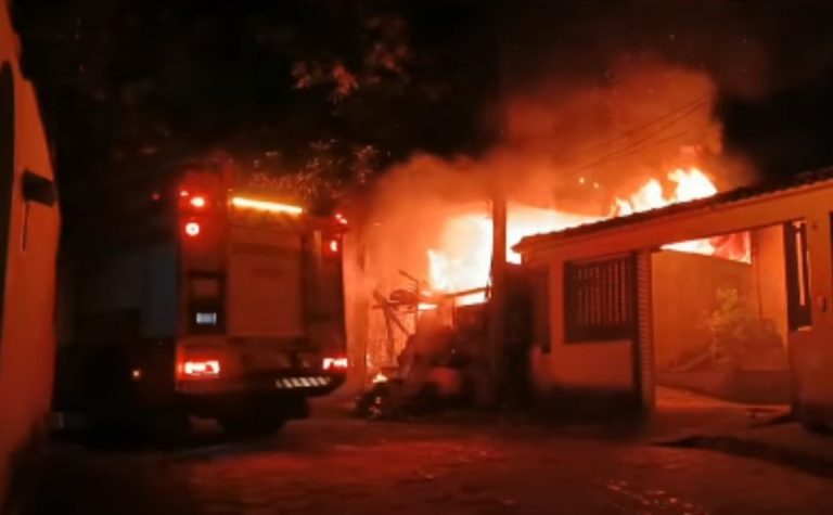 Discussão por ciúmes termina em incêndio criminoso em Vitória