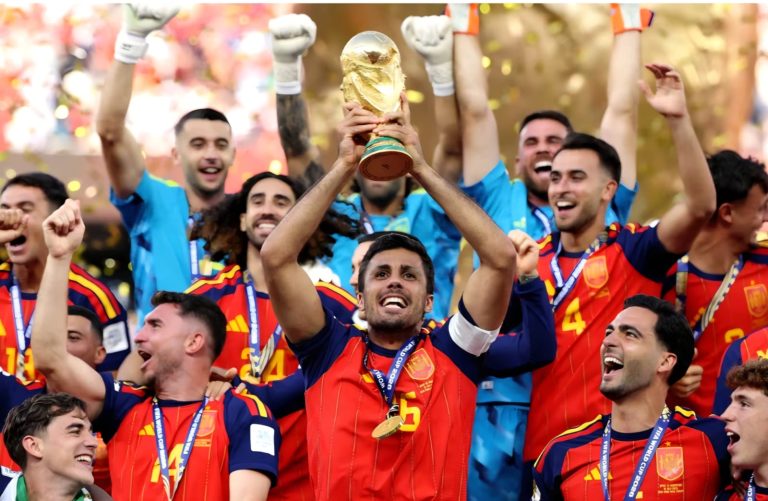 Espanha vence Argentina na prorrogação e é bicampeã da Copa do Mundo