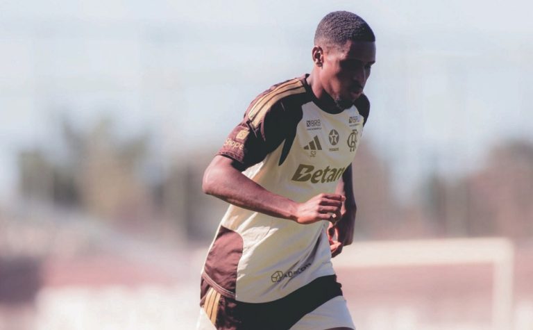 Evertton Araújo é sondado pelo Monaco, de Filipe Luís