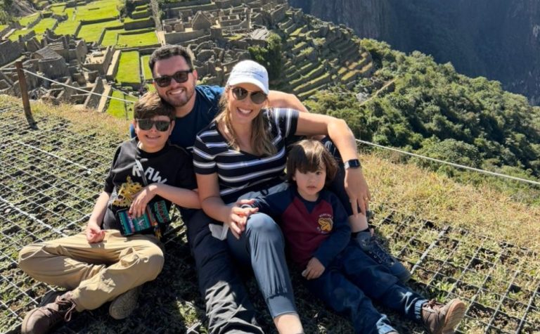 Família vive aventura de 16 mil km dentro de carro pela América do Sul