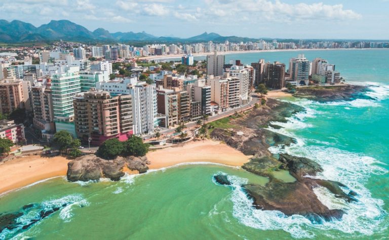 Férias de julho vão atrair 200 mil turistas a Guarapari